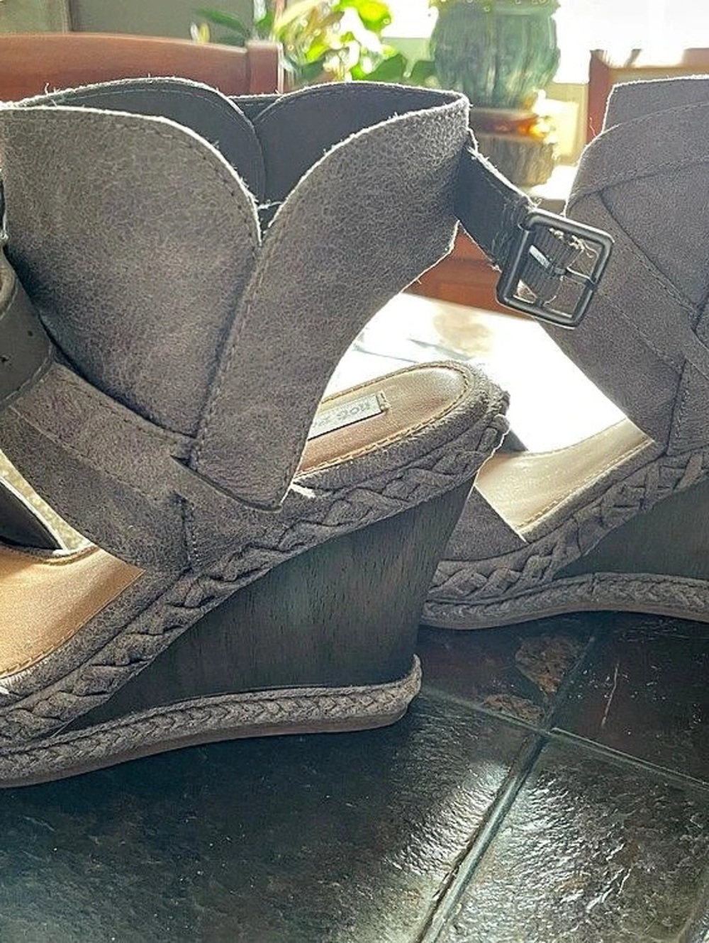 Not Rates Gray Wedge Sandals US 9 - Picture 8 of 8